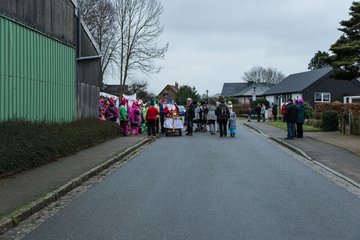 Bild 1 - Latuff Umzug